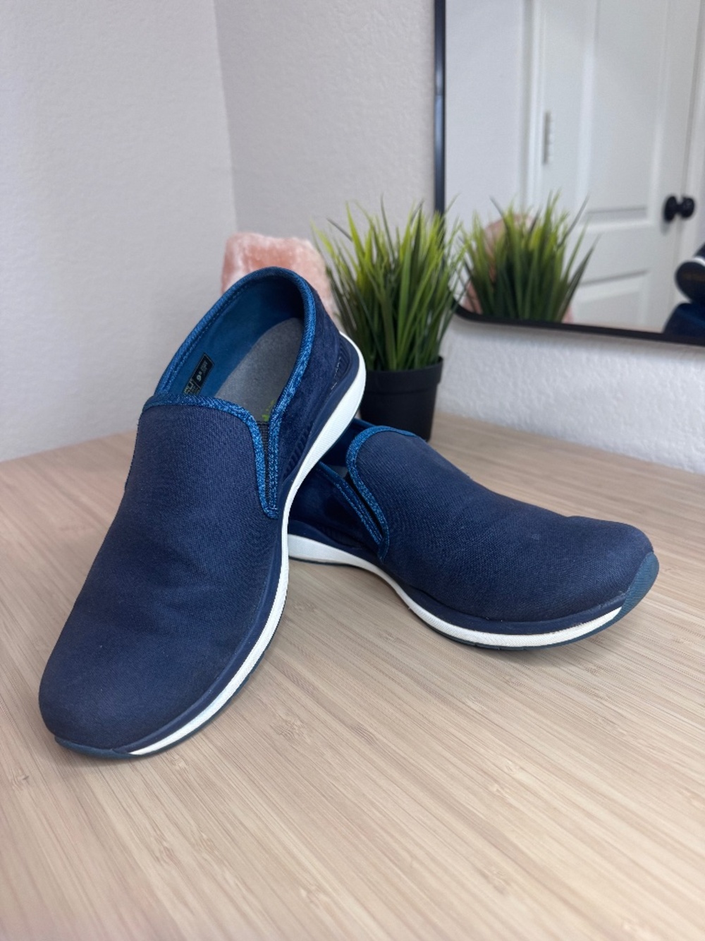 KURU "KIVI" Navy Blue Canvas Orthopedic Comfort Walking Slip-On Shoes Size 9